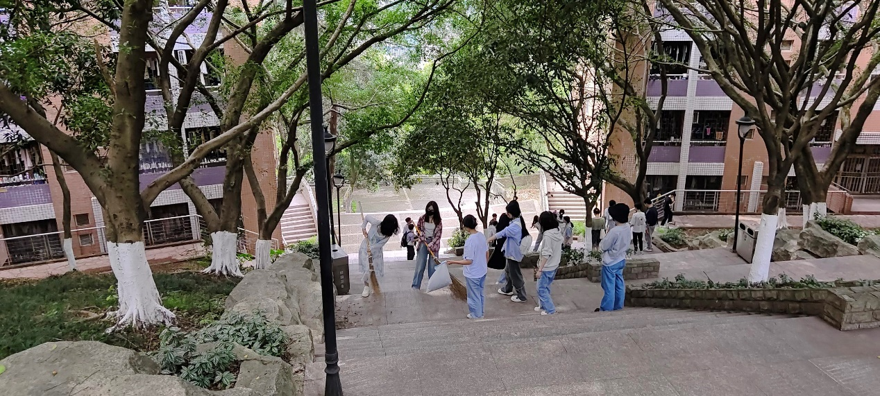 天游ty8线路1线路2检测中心开展“践行劳动育人实践，增强金融强国本领”主题劳动实践活动